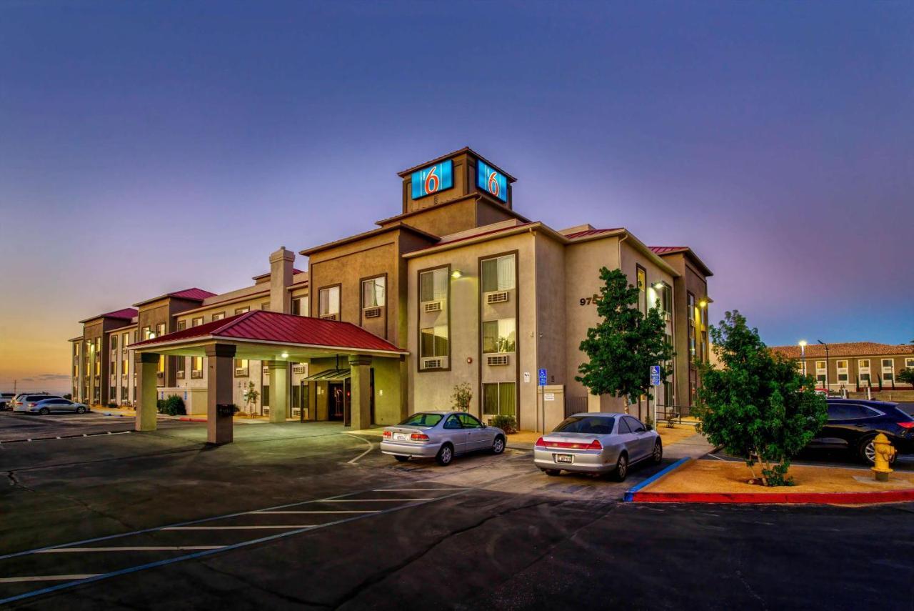 Motel 6-Hesperia, Ca - West Main Street I-15 Luaran gambar