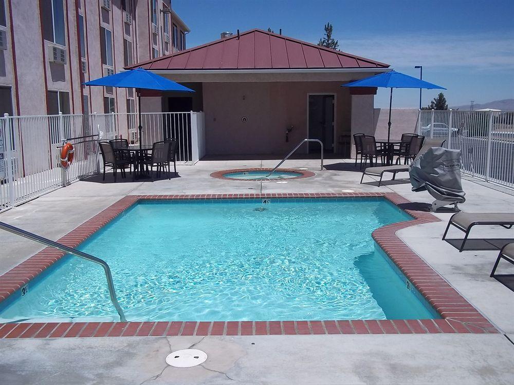 Motel 6-Hesperia, Ca - West Main Street I-15 Luaran gambar